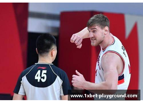 1xbet深圳马可波罗队主教练荣膺CBA最佳教练称号